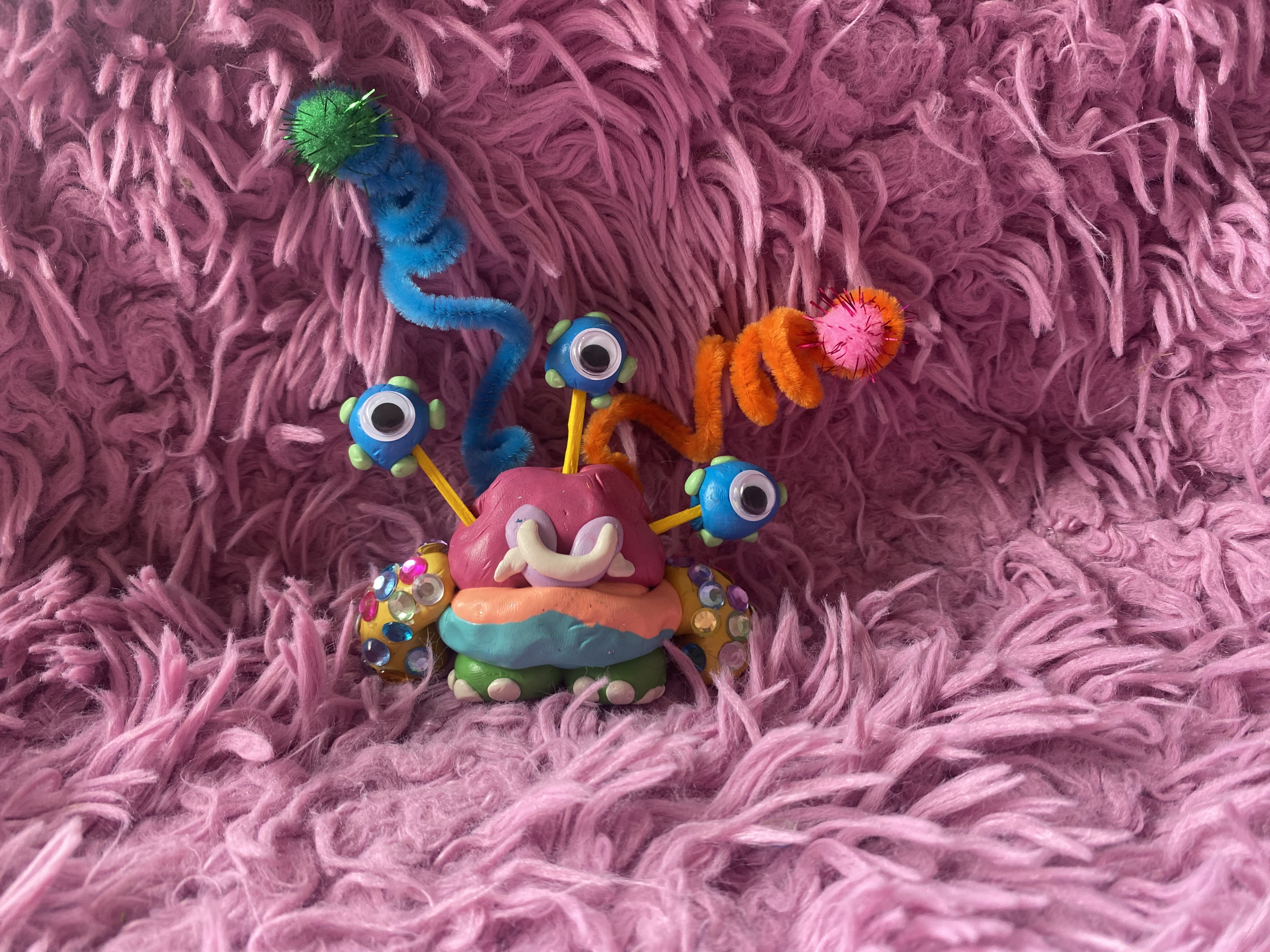 Linden Plays &gt; Sculpting Magical Animals