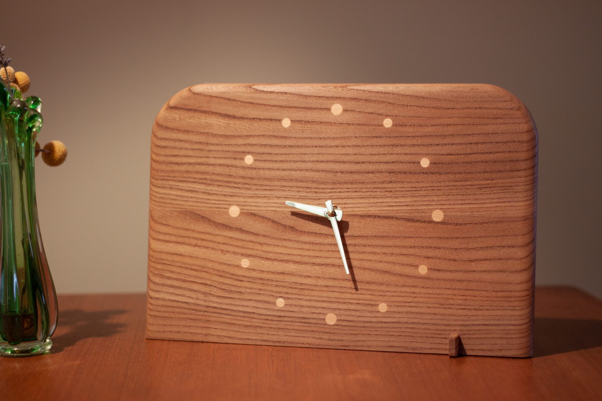 Michael Seddon, The Shelf Clock
