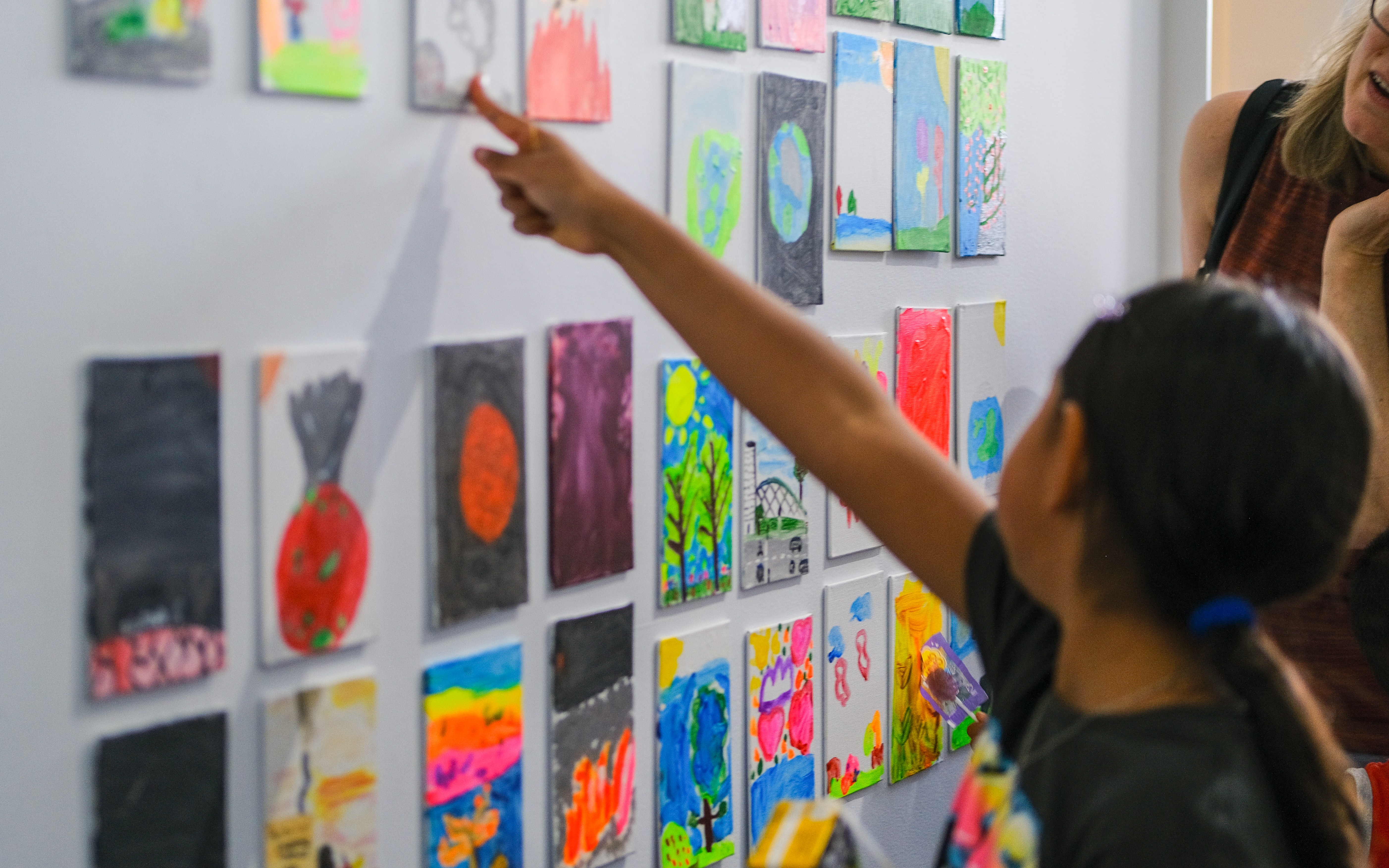 Brave Young Artists > Holiday Program